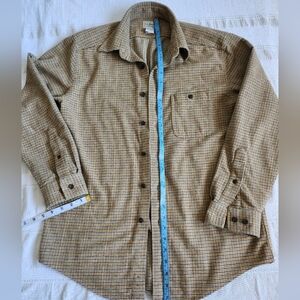 L.L.Bean traditional fit men's flannel shirt in a beige/brown plaid pattern. 